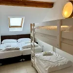 Nani Self Check-in Zürich