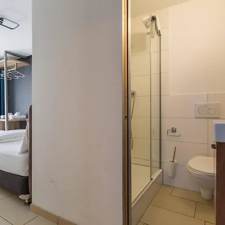 Nani Self Check-in 2*