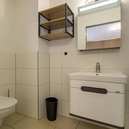 Hotel Nani Self Check-in 2*