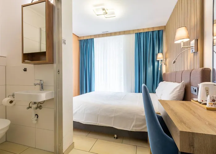 Nani Self Check-in 2* ציריך